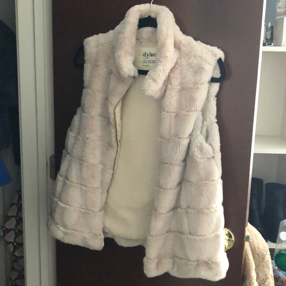dylan fur vest